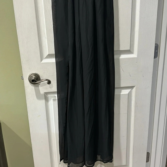 ReVamped Maxi Dress - Picture 3 of 12